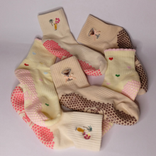 Load image into Gallery viewer, Grip Socks by Get Grippy
